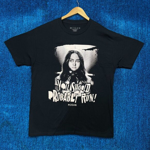 Megan “You Should Probably Run!” Graphic Horror Movie T-Shirt Size Large - Picture 1 of 5